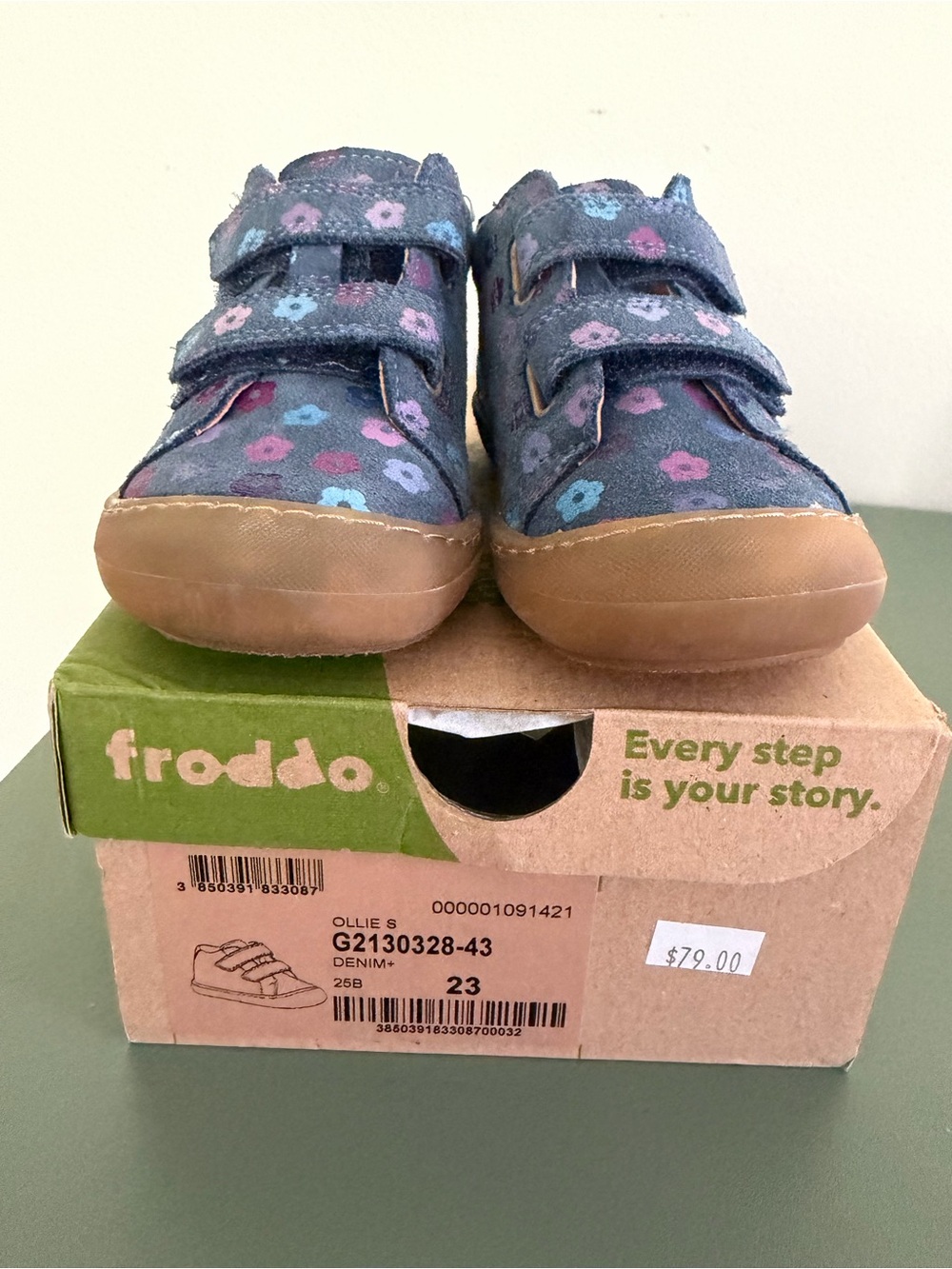 Froddo, Ollie boot, size 23. Like New!